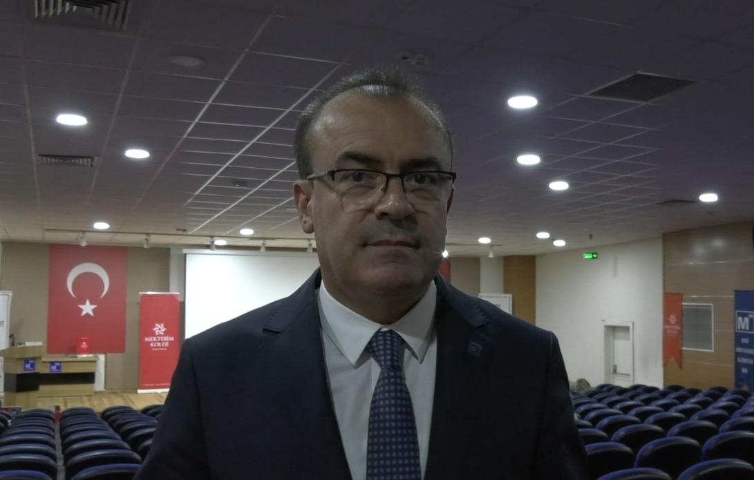 Yazar Uğur Batı, KSMMMO'daki Eğitim Seminerine katıldı